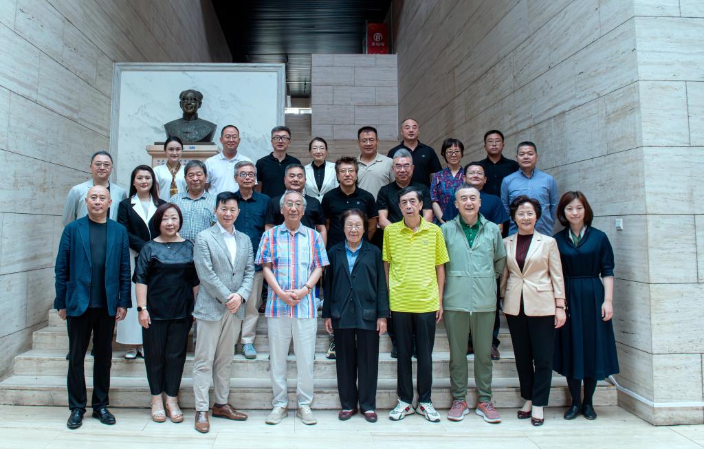 天津音樂學院民族歌劇《二泉》專家研討會在津召開