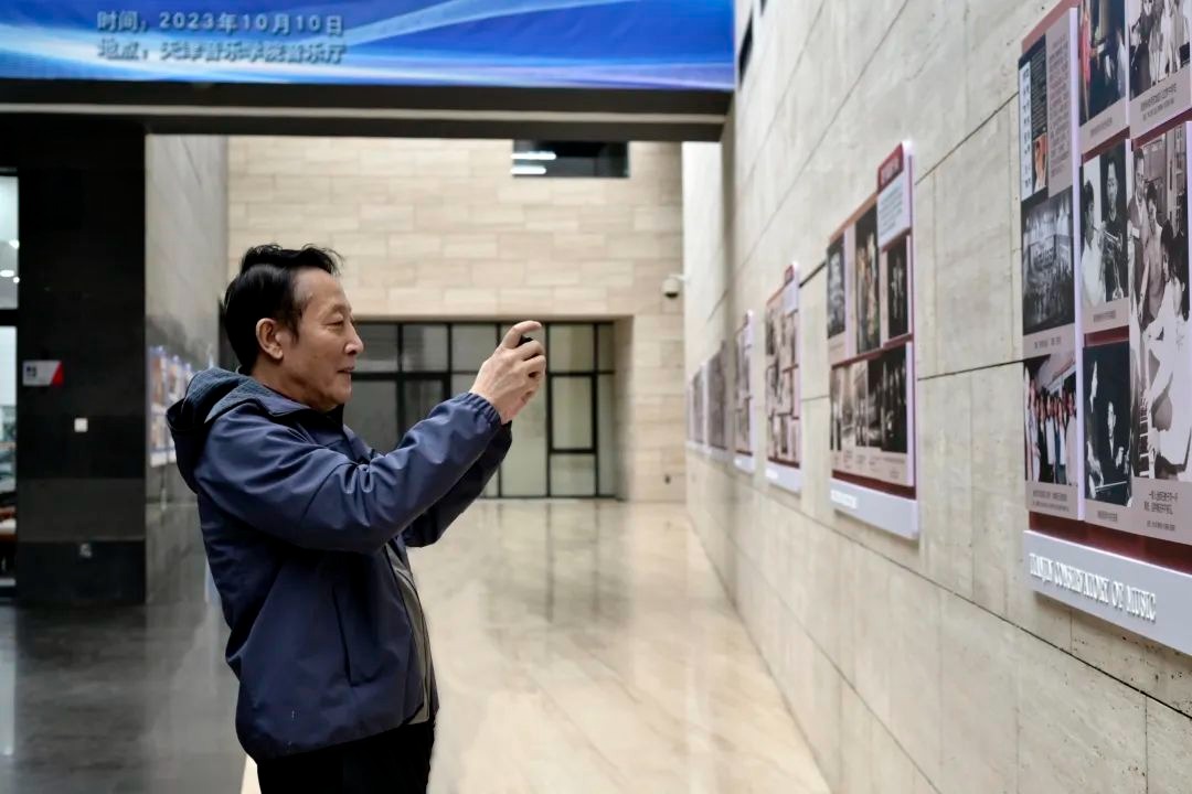 知名校友伍嘉冀回母校舉辦名師名家講壇暨作品賞析會