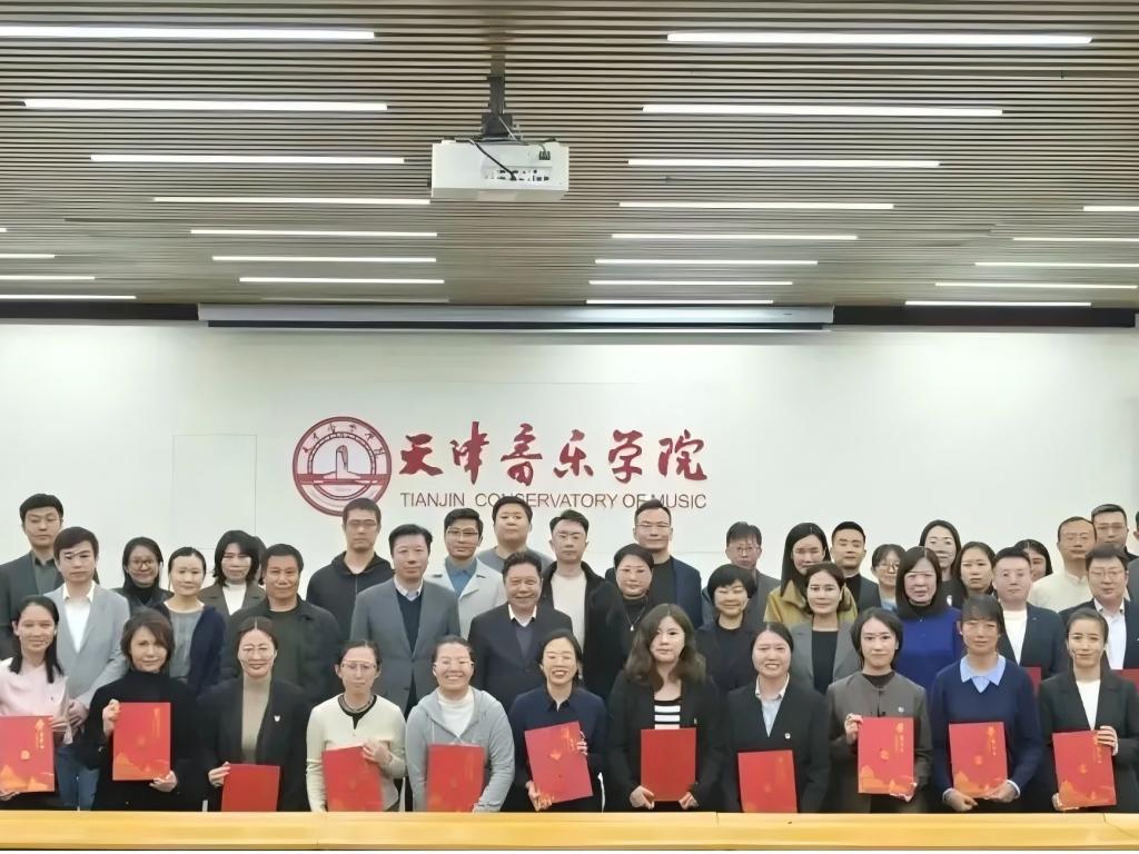 以賽促干強本領 青春建功啟新程——我校舉辦2025年青年管理干部基本功競賽