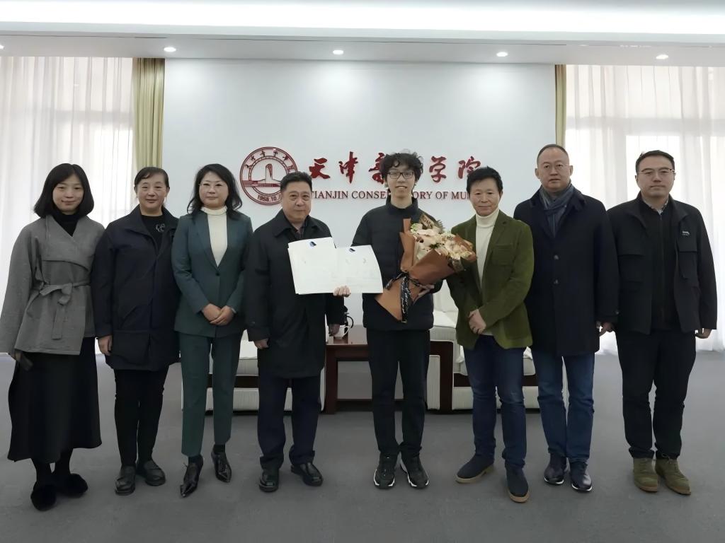 榮耀見證！天音領導親切接見獲獎學子李天佑