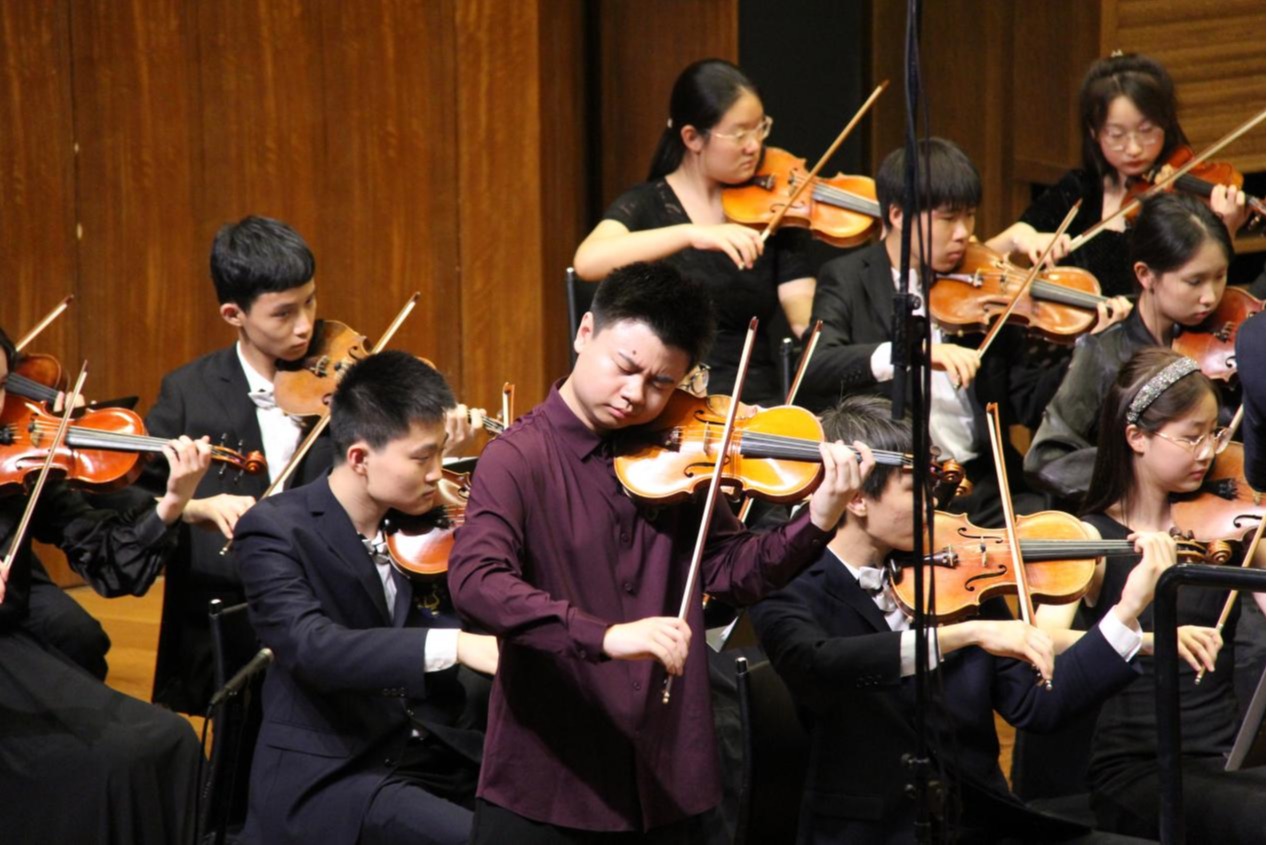 天津音樂學院建校65周年系列學術活動——王耀漳小提琴獨奏音樂會成功舉辦