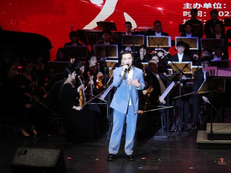 青年歌手王琪與天津音樂學生師生分享《可可托海的牧羊人》創作靈感