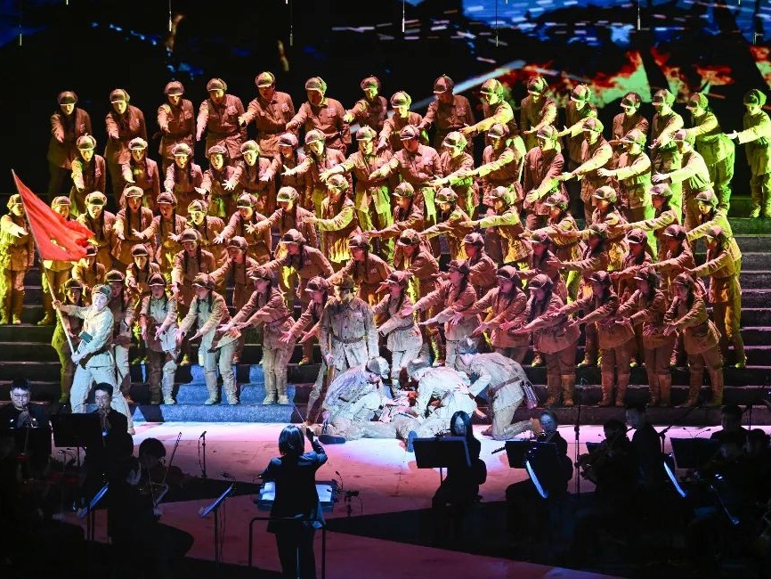 民族歌劇《同心結》唱響內蒙古丨天津音樂學院“紅色文藝輕騎兵”受邀參加國家藝術基金優秀資助劇目展演活動