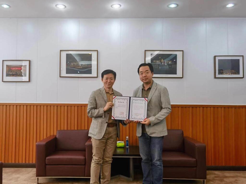 著名小提琴演奏家寧峰受聘我?？妥淌?> </a> </div>
    <div   id=