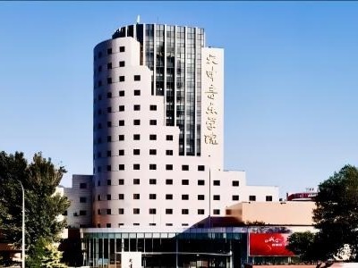 天津音樂學院召開學習貫徹習近平總書記重要講話和全國兩會精神黨外知識分子座談會