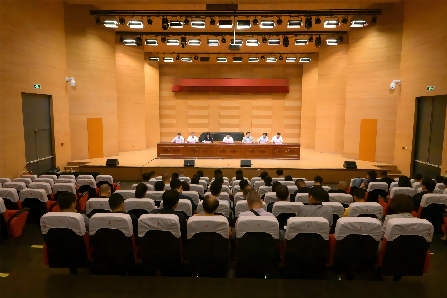 凝心聚力謀突破，搶抓機遇譜新篇丨學校全面部署2023年秋季學期開學工作