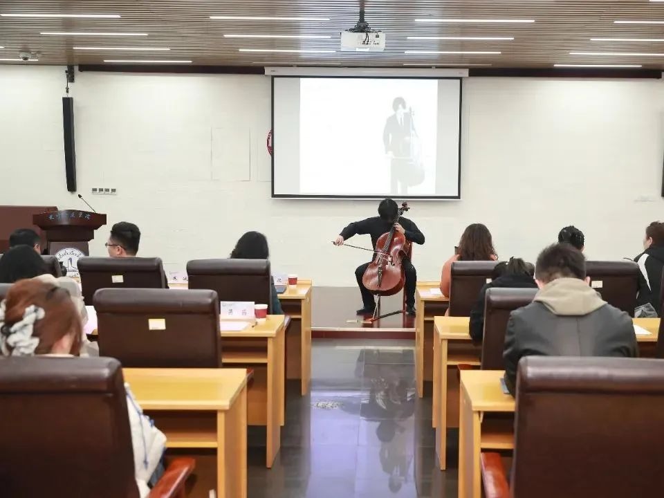 將舞臺化作“立體簡歷” 天津音樂學院2025屆畢業生首場“音樂會式”招聘會成功舉辦