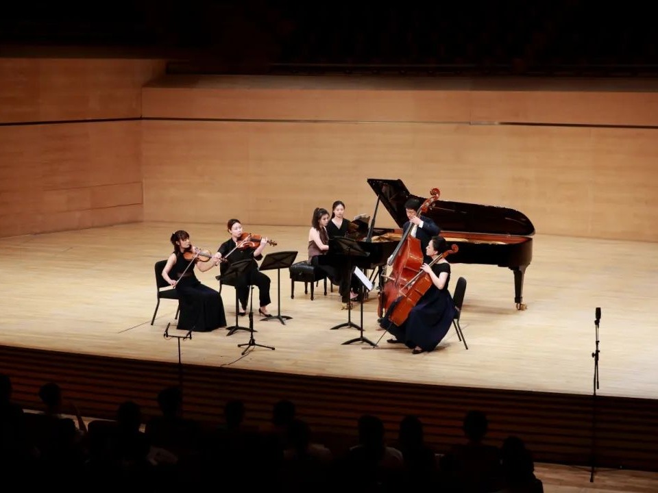 “激情的綻放”國家藝術基金2025年度藝術人才培訓資助項目《弦樂藝術表演人才培訓》開幕式音樂會奏響津門