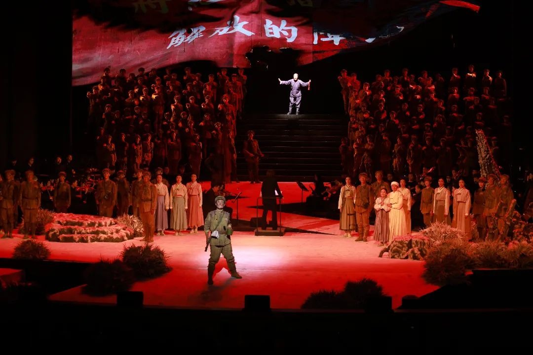 今日《同心結(jié)》精彩繼續(xù) 青年歌劇藝術(shù)家接力唱響英雄贊歌