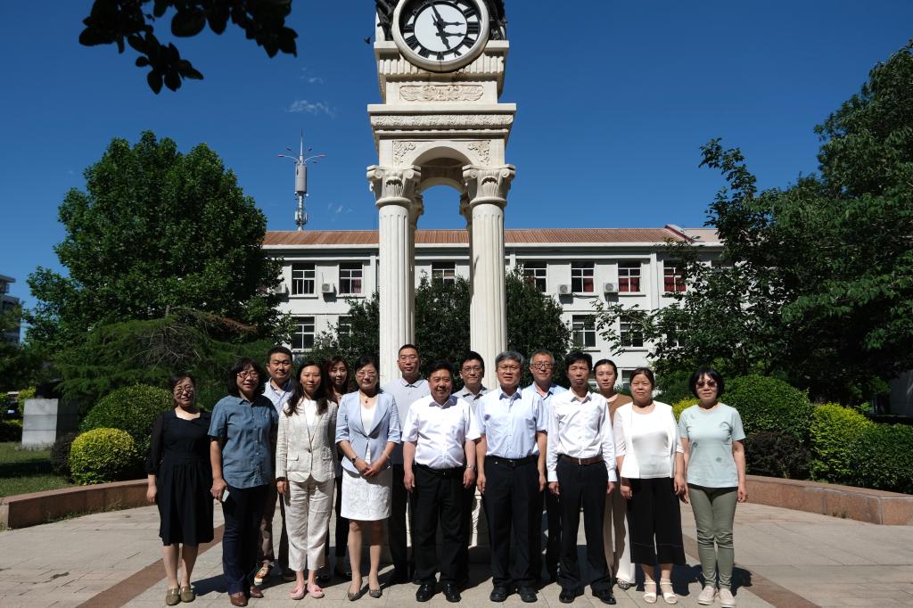 九三學(xué)社市委會、河?xùn)|區(qū)委會來天津音樂學(xué)院走訪調(diào)研