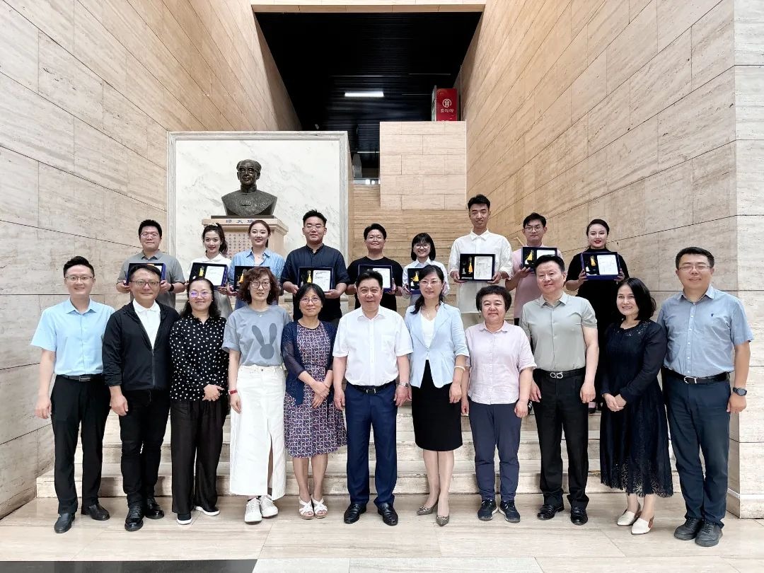 我校召開(kāi)2024屆優(yōu)秀畢業(yè)生代表座談會(huì)