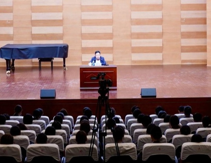 牢記囑托，接續奮進！校黨委書記王歡為2024級新生講授“開學第一課”