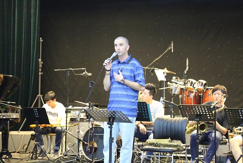 【2017五月音樂節】丹·托馬斯舉辦專題講座《爵士樂作曲技術即興演奏》